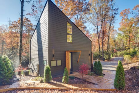 Property Exterior | Shared Driveway (4 Vehicles)