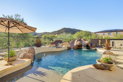 Peoria Vacation Rental | 4BR | 3.5BA | 4,070 Sq Ft | Step to Enter