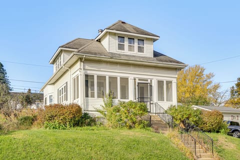 Dubuque Vacation Rental | 4BR | 1.5BA | 2,300 Sq Ft | Stairs Required