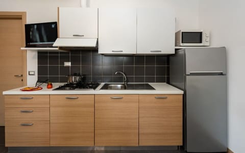 Autumn, Kitchen, Living Room, Spring, Summer