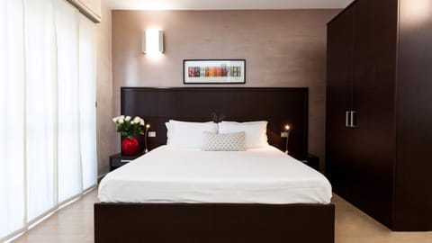 Family Room | Down comforters, pillowtop beds, in-room safe, desk