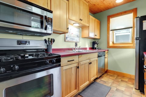 Cottage (2 Bedrooms) | Interior