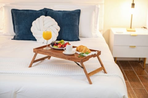 6WestBeachCottagesMadeiraBeachFL_0368