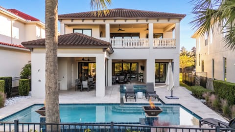 Rear of Home, pool view