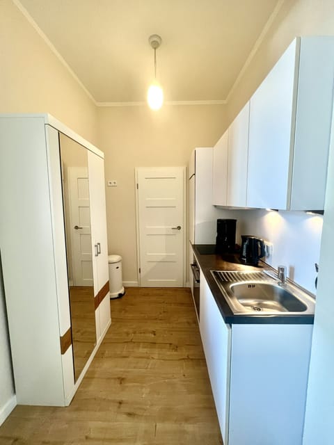 Superior Apartment, 1 Bedroom, Kitchen, River View | Private kitchen