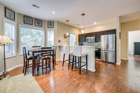 Kitchen | Dishwasher