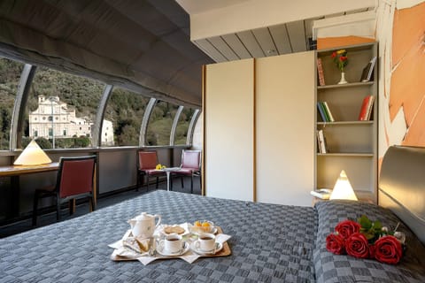 Room service - dining