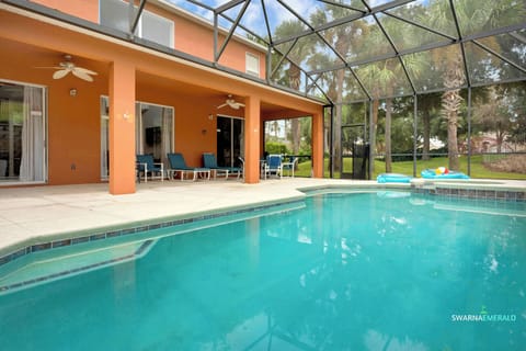 Escape to good times. Your private pool party starts here!