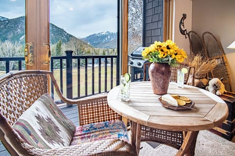 Condo, Multiple Beds, Patio, Mountain View (Bigwood C21) | Interior