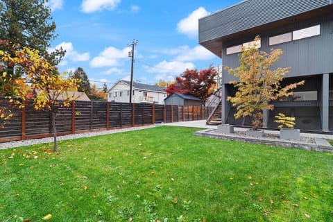 Shared Fenced Yard