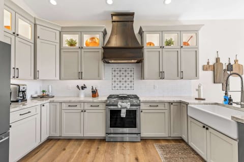 Whip up a delicious meal in this incredible chef's kitchen! 