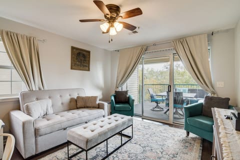 Branson Vacation Rental | 2BR | 2BA | 925 Sq Ft | Stairs to Enter