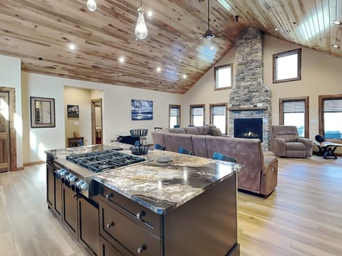 House (3 Bedrooms) | Property amenity