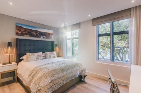 Luxury Double Room, 1 Queen Bed | In-room safe, desk, laptop workspace, soundproofing