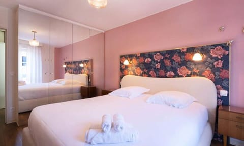 Apartment | 2 bedrooms, iron/ironing board, bed sheets