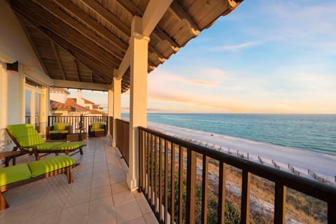 Laissez Faire - Vizcaya - Balcony & Outdoor Seating