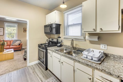 Kitchen | Cooking Basics | Toaster | Drip & French Press Coffee Makers