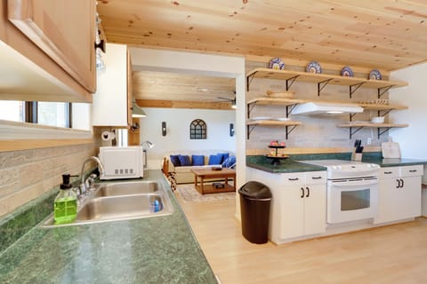 Apartment (1 Bedroom) | Interior