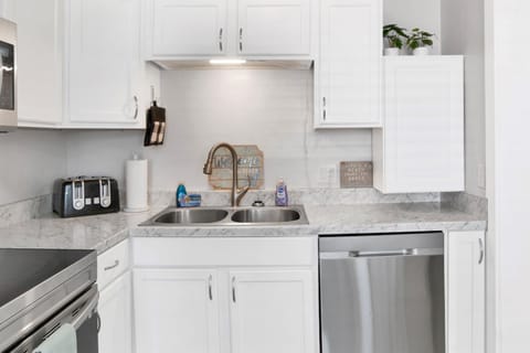 Cook up a delicious breakfast or Gulf Seafood dinner in the full equipped kitchen.