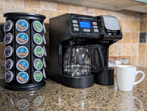 Single serve or 12 cup coffee maker. Coffee pods & starter essentials. 
