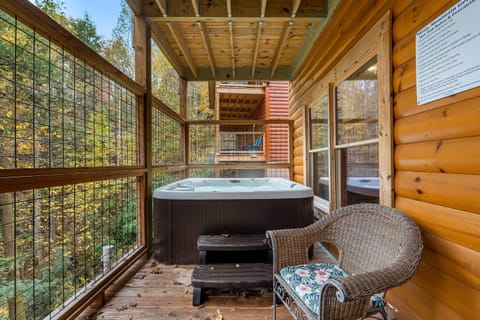 Indoor spa tub
