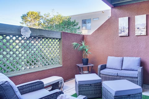Scottsdale Vacation Rental | 1BR | 1BA | 725 Sq Ft | Stairs to Enter