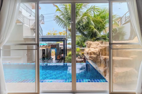 3 outdoor pools