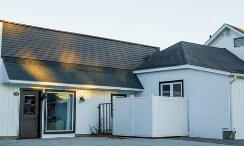 Welcome to Mane Cottage — a charming, light-filled retreat with modern comforts and classic lake-country style.