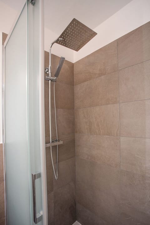 Double or Twin Room | Bathroom | Shower, free toiletries, hair dryer, towels