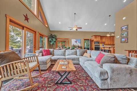 Cozy Living Room, 86-In Smart TV, Views everywhere!