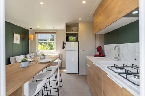 Camping Papillon Bouillon - Vakantiehuis Familie 15 - Kitchen