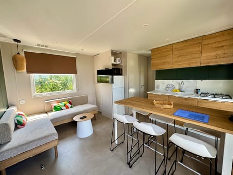 Camping Papillon Bouillon - Vakantiehuis Familie 14 - kitchen