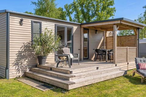 Camping Papillon Kinrooi – La Casetta - Front