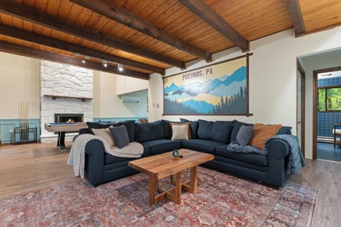 Welcome to the Poconos! Open concept main living area-perfect for groups.