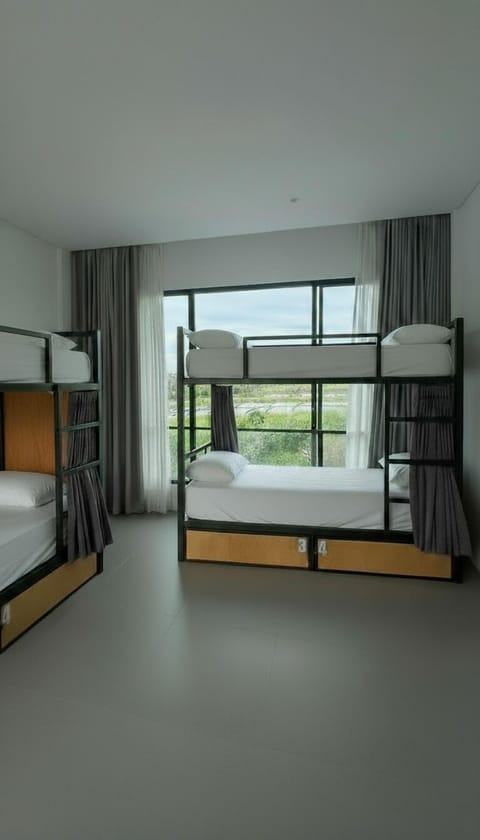 Desk, laptop workspace, free WiFi