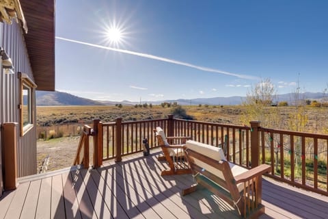 Hot Springs Vacation Rental | 2BR | 1BA | 1,200 Sq Ft | Stairs Required