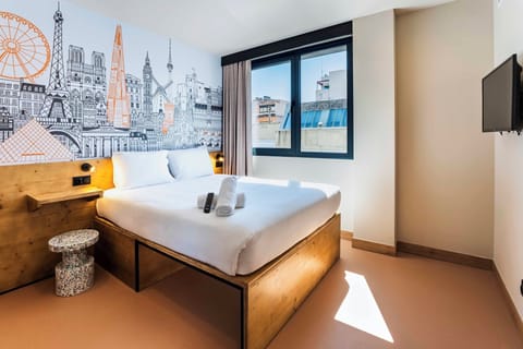 Standard Double Room | Memory foam beds, desk, laptop workspace, soundproofing