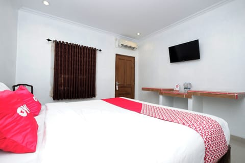 Standard Double Room | Free WiFi, bed sheets