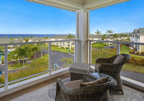 Condo, 2 Bedrooms | Property grounds