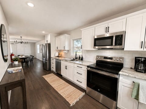 Full Kitchen