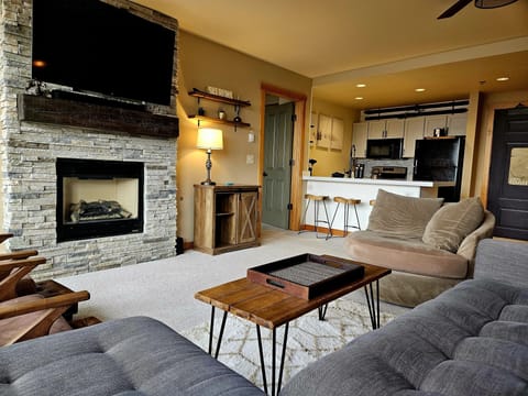 Home Decor, Indoors, Fireplace, Building, Furniture