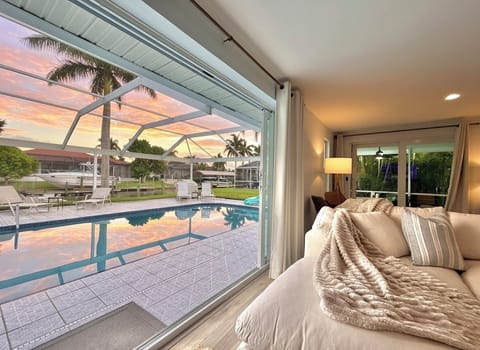 Start your day with a breathtaking Florida sunrise! Indoor-outdoor living bliss.