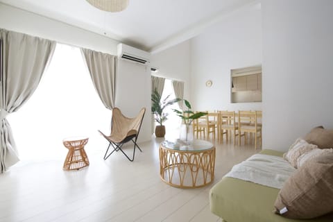 Apartment | Blackout drapes, iron/ironing board, WiFi (free)