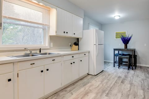 Kitchen | Main Floor