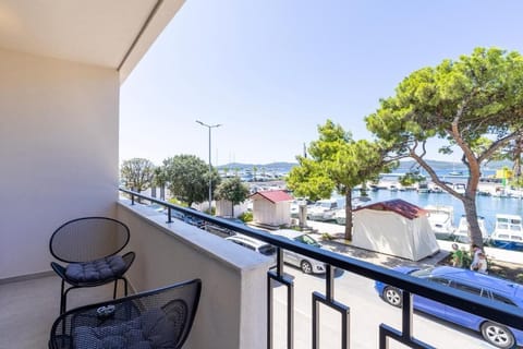 Luxury Double Room, Balcony, Sea View | Property grounds