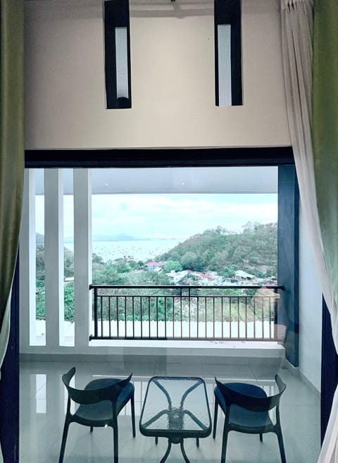 Deluxe Double Room, Ocean View | Desk, laptop workspace, WiFi (free)