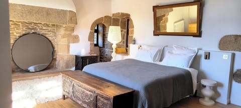 Deluxe Double Room, Garden View | Soundproofing, iron/ironing board, free WiFi