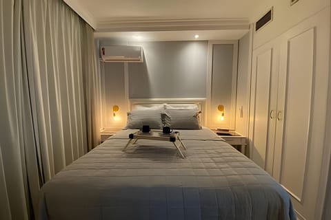 Bed,Bedroom