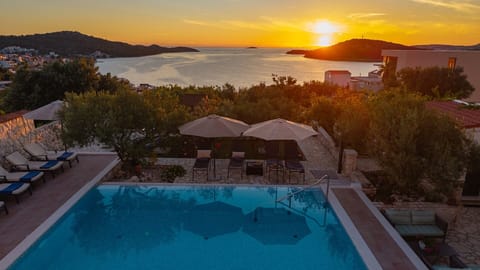 Seaview Villa Ana is a 314 sqm property designed as three separate apartments rented as one unit.