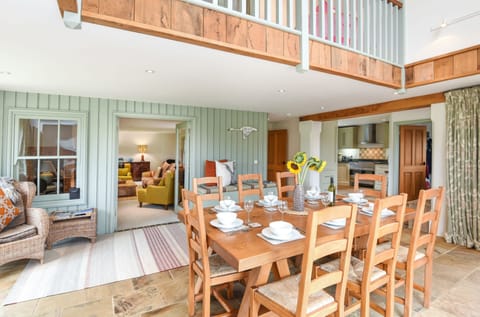 dining through to sitting room